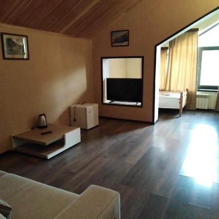 Xutorok Hotel & Restaurant Chilegir Buitenkant foto