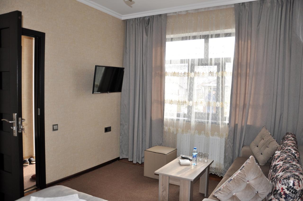 Xutorok Hotel & Restaurant Chilegir Buitenkant foto