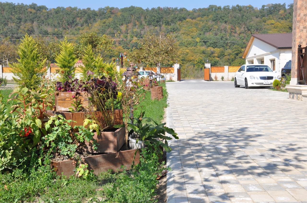 Xutorok Hotel & Restaurant Chilegir Buitenkant foto